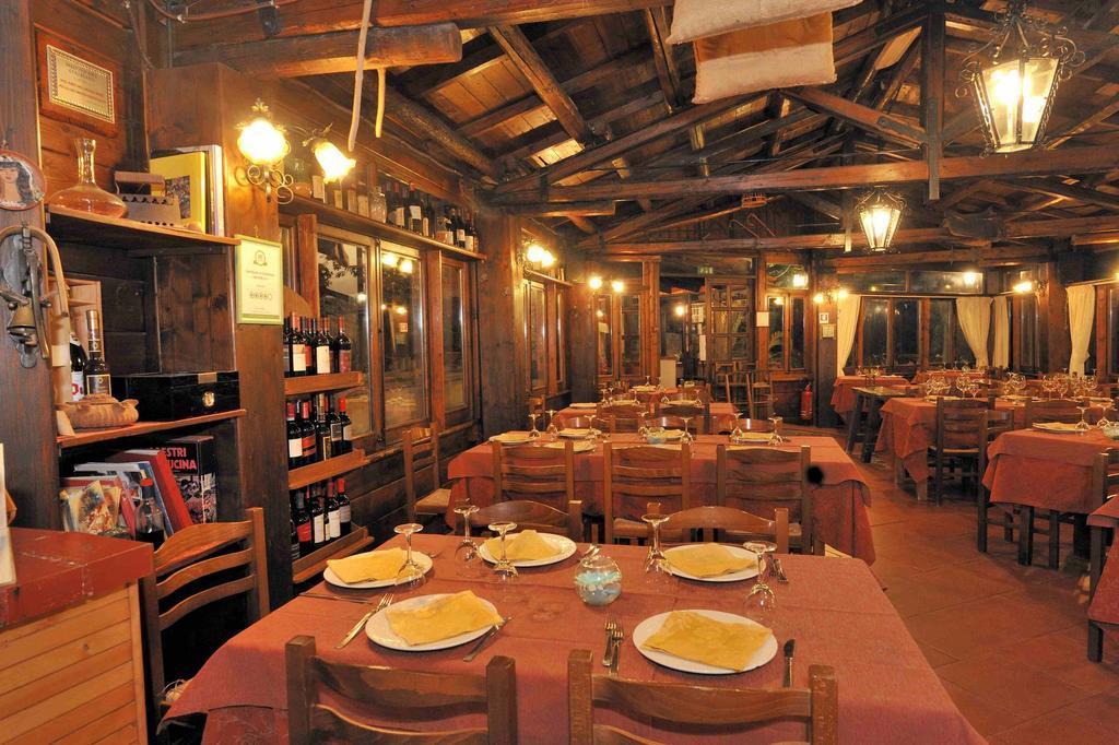 فيلا Collesanoفي Casale Drinzi المظهر الخارجي الصورة